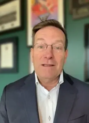 What Legal and Credibility Issues Has a Former Pentagon Spokesman Raised About US Military Action in Venezuela?