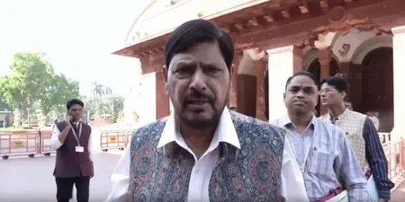 एक्साइज ड्यूटी कटौती के फैसले पर एनडीए नेता बोले, जनता को मिलेगी राहत