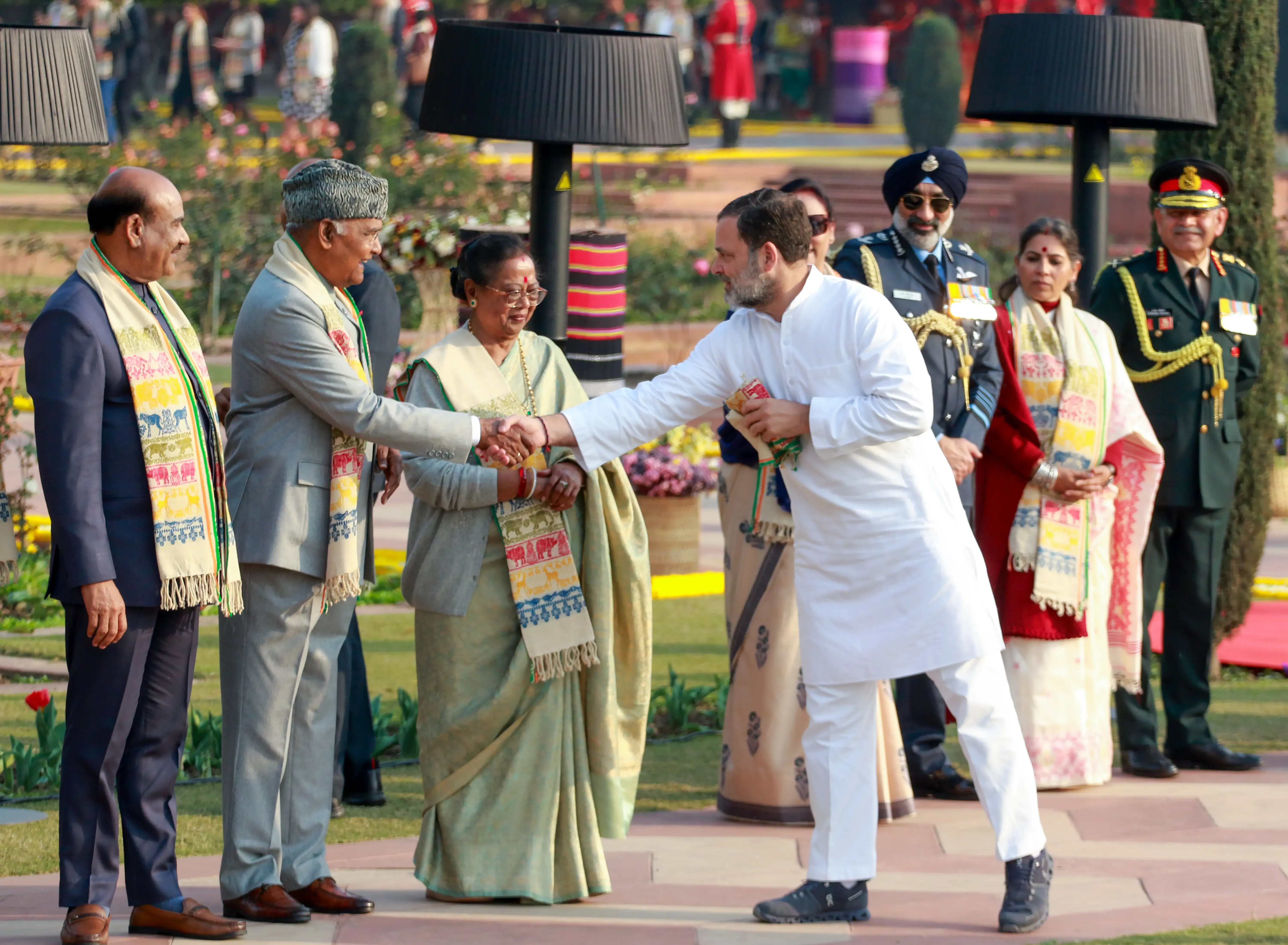 Why Did Rahul Gandhi Refuse to Wear the 'Patka' After President's Request?