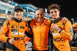 F1: Oscar Piastri claims Qatar sprint victory following late switch with Lando
