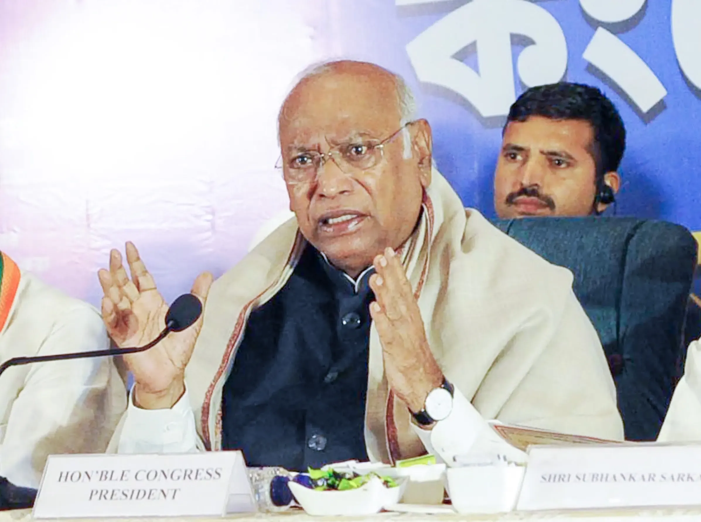 Kharge Apologizes for 'Illiterate' Remarks Amidst Controversy
