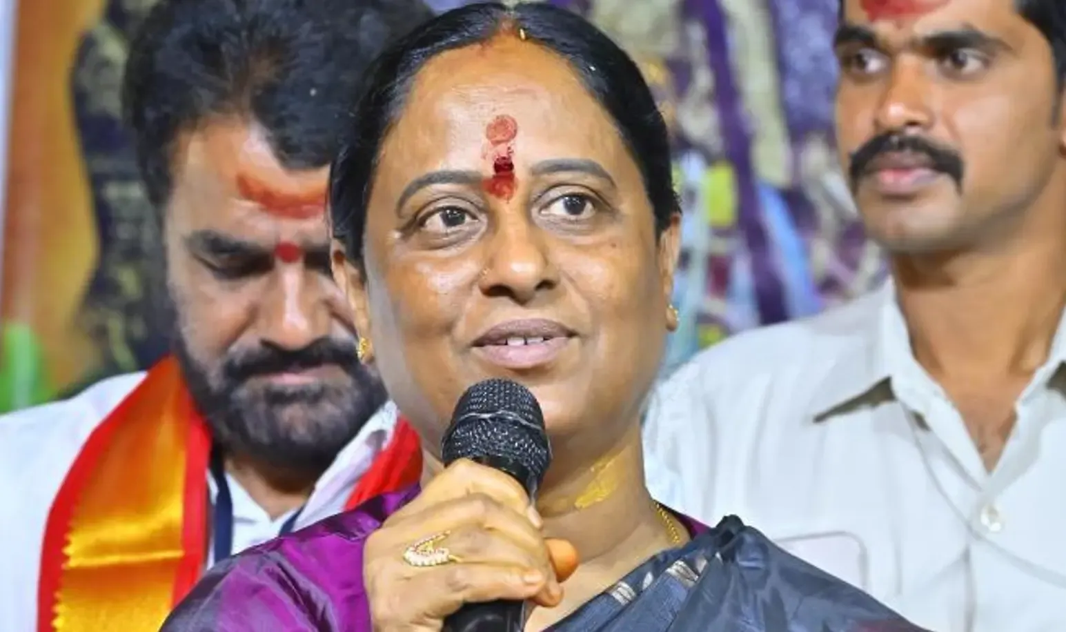 Did Telangana Minister Withdraw Her Statement About Nagarjuna's Family?