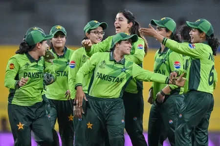 Which familiar faces are included in Pakistan's women's squads for the South Africa white-ball tour?