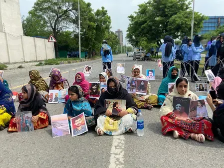 Families forced to disown 'militant' kin in Balochistan, rights body calls it state persecution