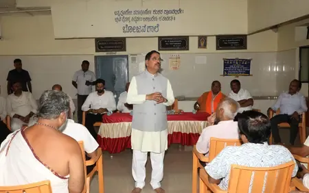 Pralhad Joshi Critiques Family Politics as a Threat to Democracy in Davanagere