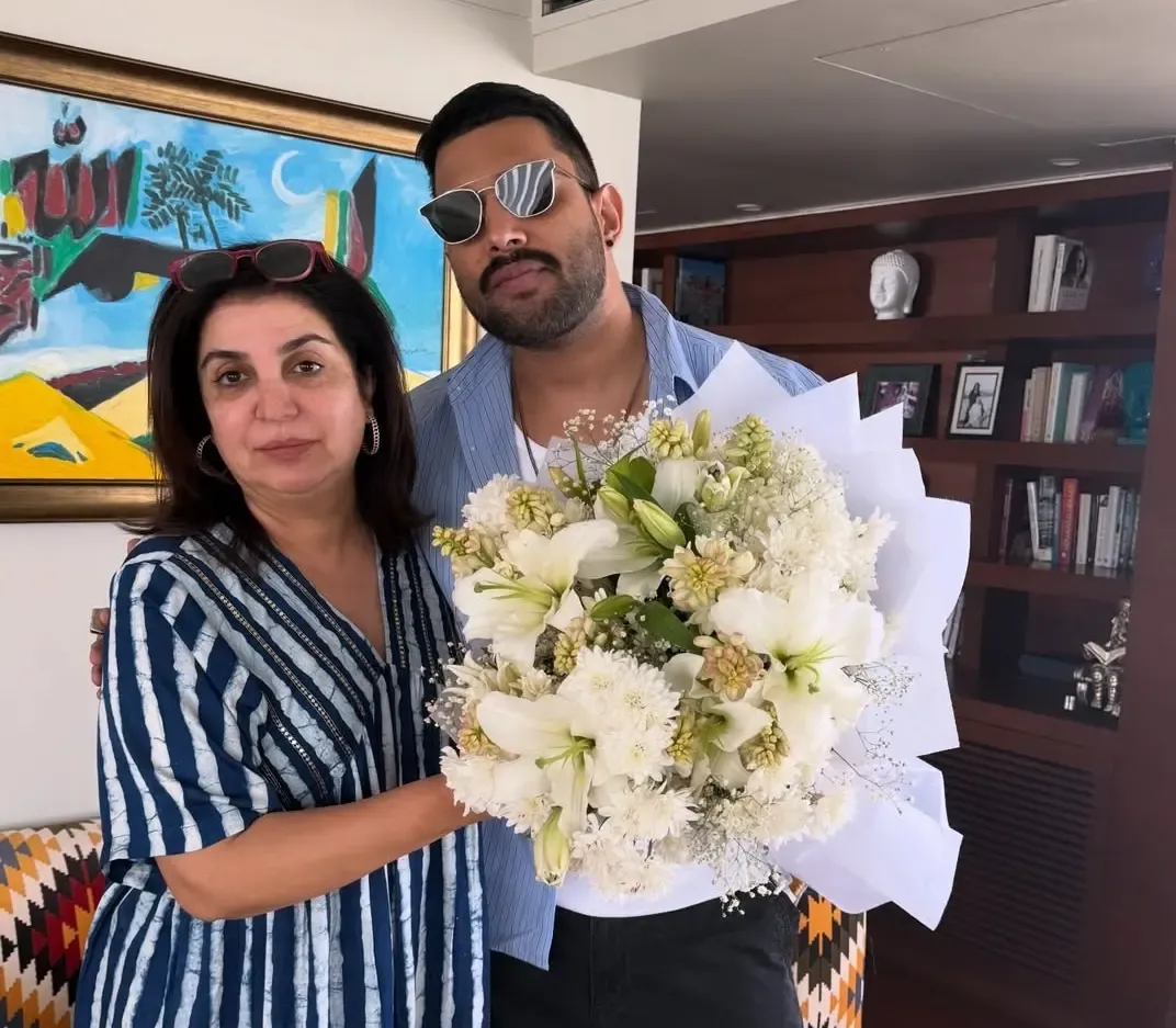 Does Farah Khan's 'squished' birthday cake reflect her life at 61?