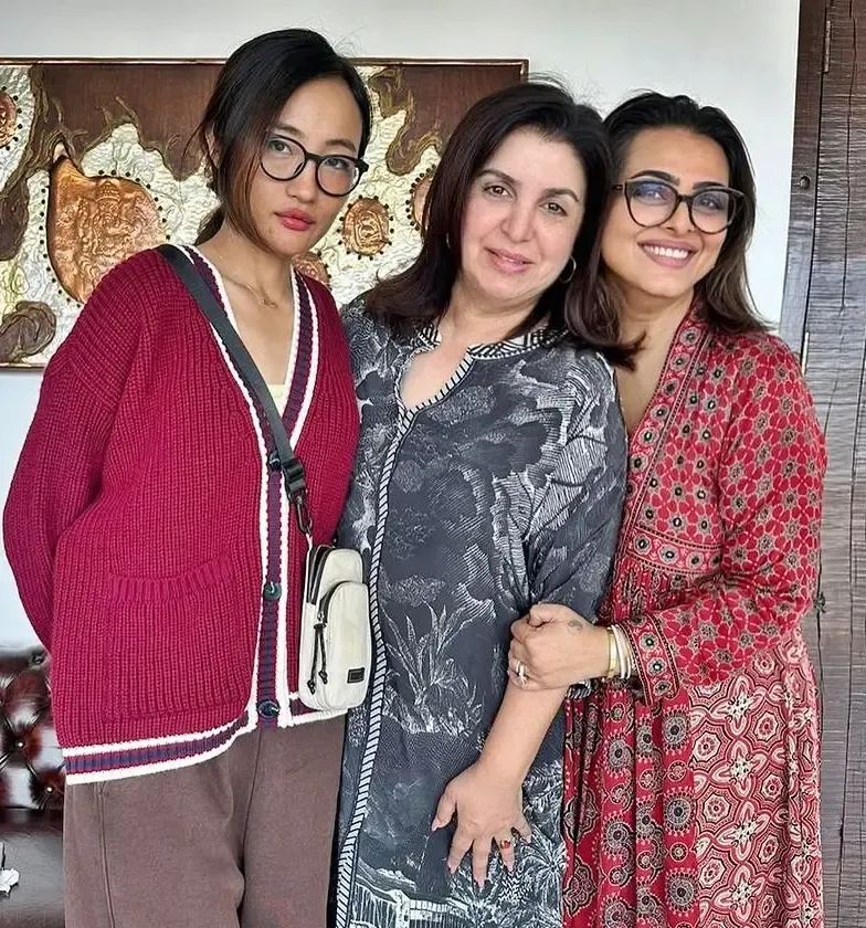 Farah Khan Reunites with BB 18 Stars Shilpa Shirodkar and Chum Darang: A 'Chaiyya Chaiyya' Celebration!