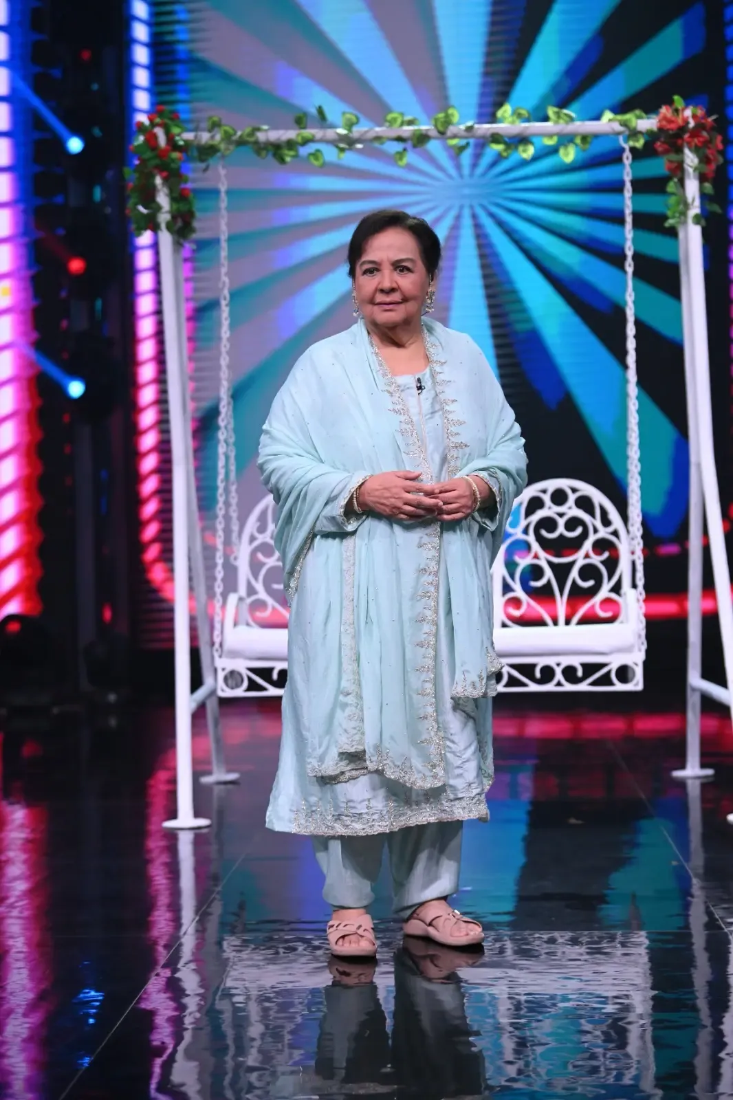 Farida Jalal Remembers Lata Mangeshkar with Tears: Her Deep Affection Revealed