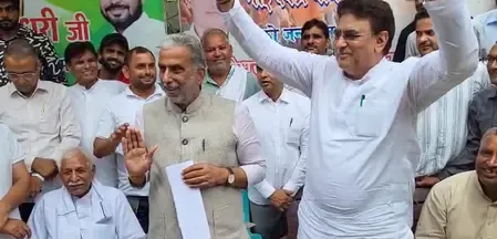 फरीदाबाद : नहर पार के किसानों ने कृष्ण पाल गुर्जर को सौंपा ज्ञापन