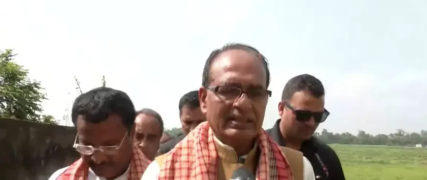 Shivraj Singh Chouhan Critiques West Bengal Government's Neglect of Singur Farmers