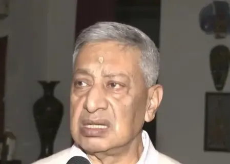 फारूक अब्दुल्ला पर कोई उंगली नहीं उठा रहा, वह सच्चे हिंदुस्तानी हैं: जम्मू-कश्मीर के पूर्व डीजीपी एसपी वैद