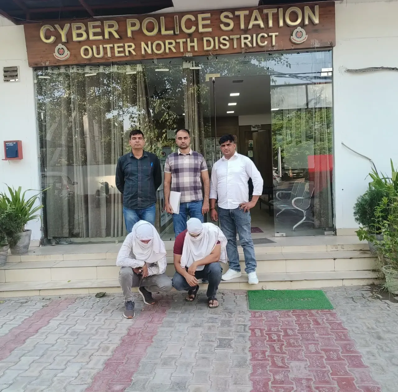 दिल्ली साइबर ठगी नेटवर्क का भंडाफोड़: 8 दिन में 16 करोड़ के लेन-देन, 2 डमी डायरेक्टर गिरफ्तार