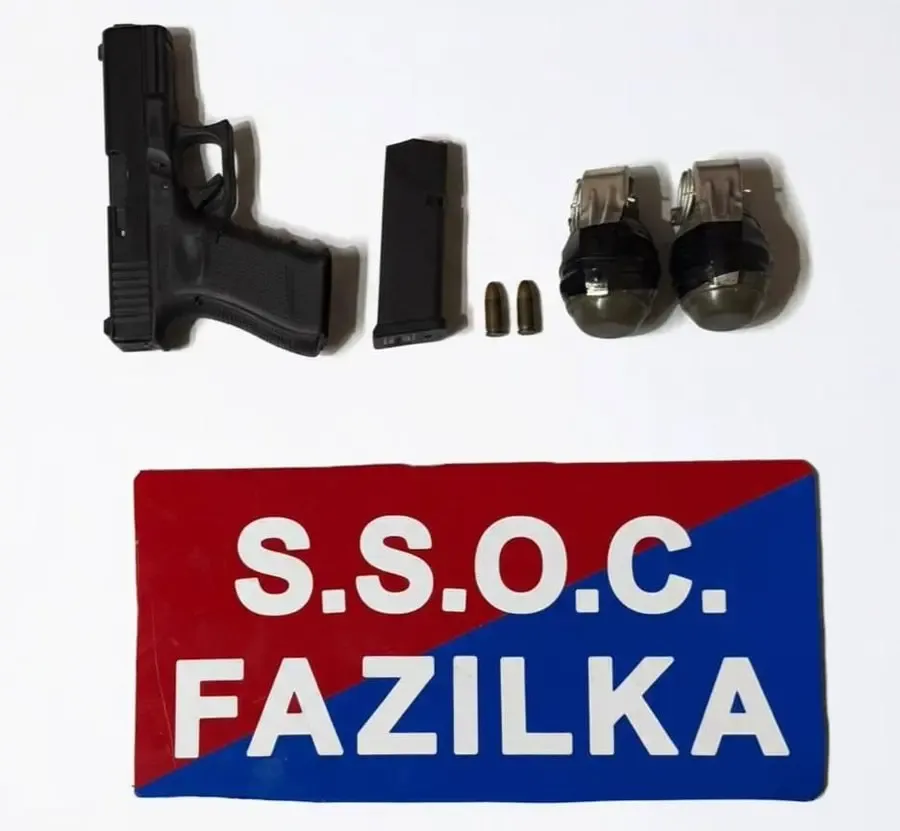 क्या फाजिल्का में हथियार तस्करी के आरोप में दो गिरफ्तार हुए हैं?