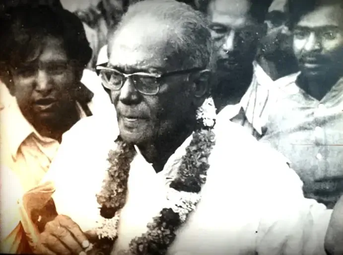 How Did PM Modi Honor the Fearless Voice of Democracy, Jayaprakash Narayan?
