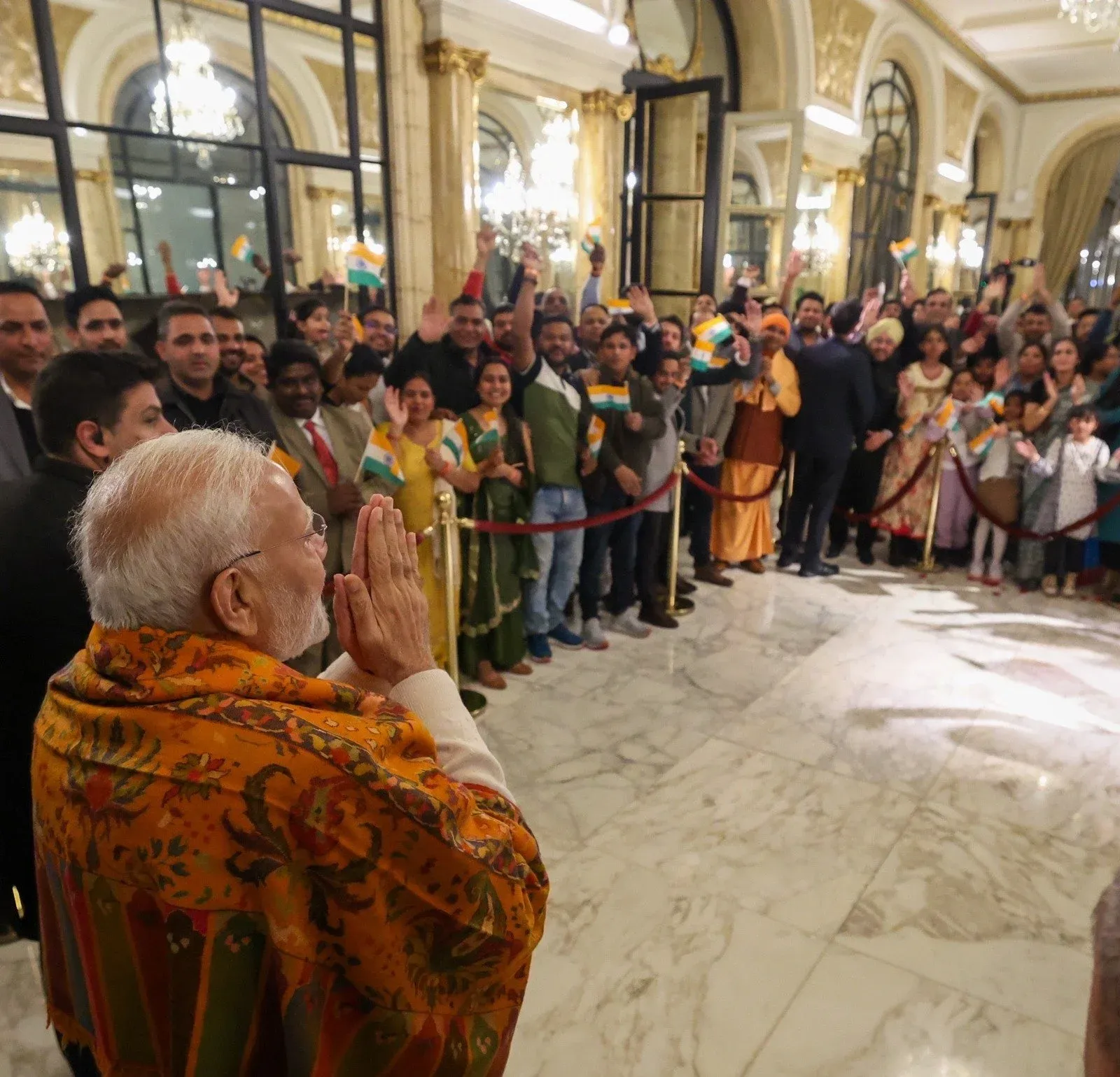Did the Indian diaspora feel a divine blessing after meeting PM Modi in Buenos Aires?