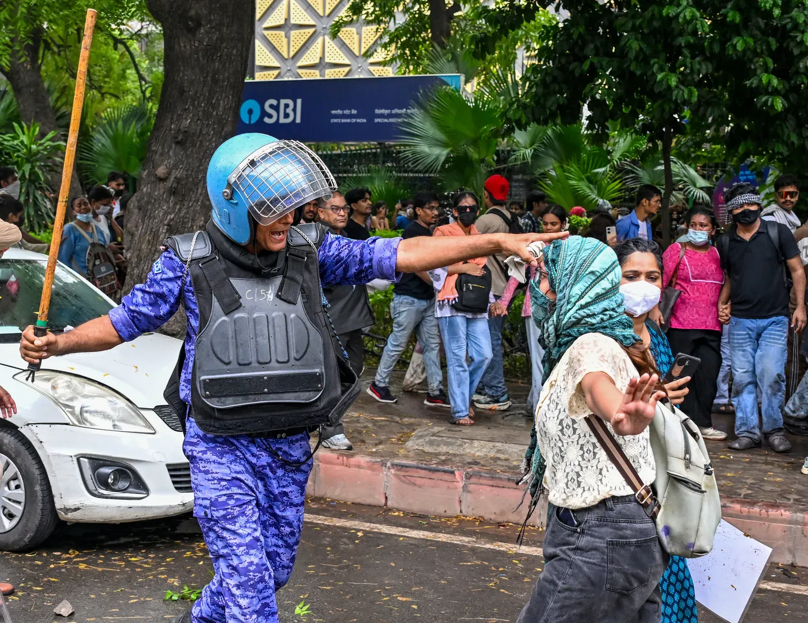 Jantar Mantar protest: Injured student conscious, off ventilator, says RML Hospital