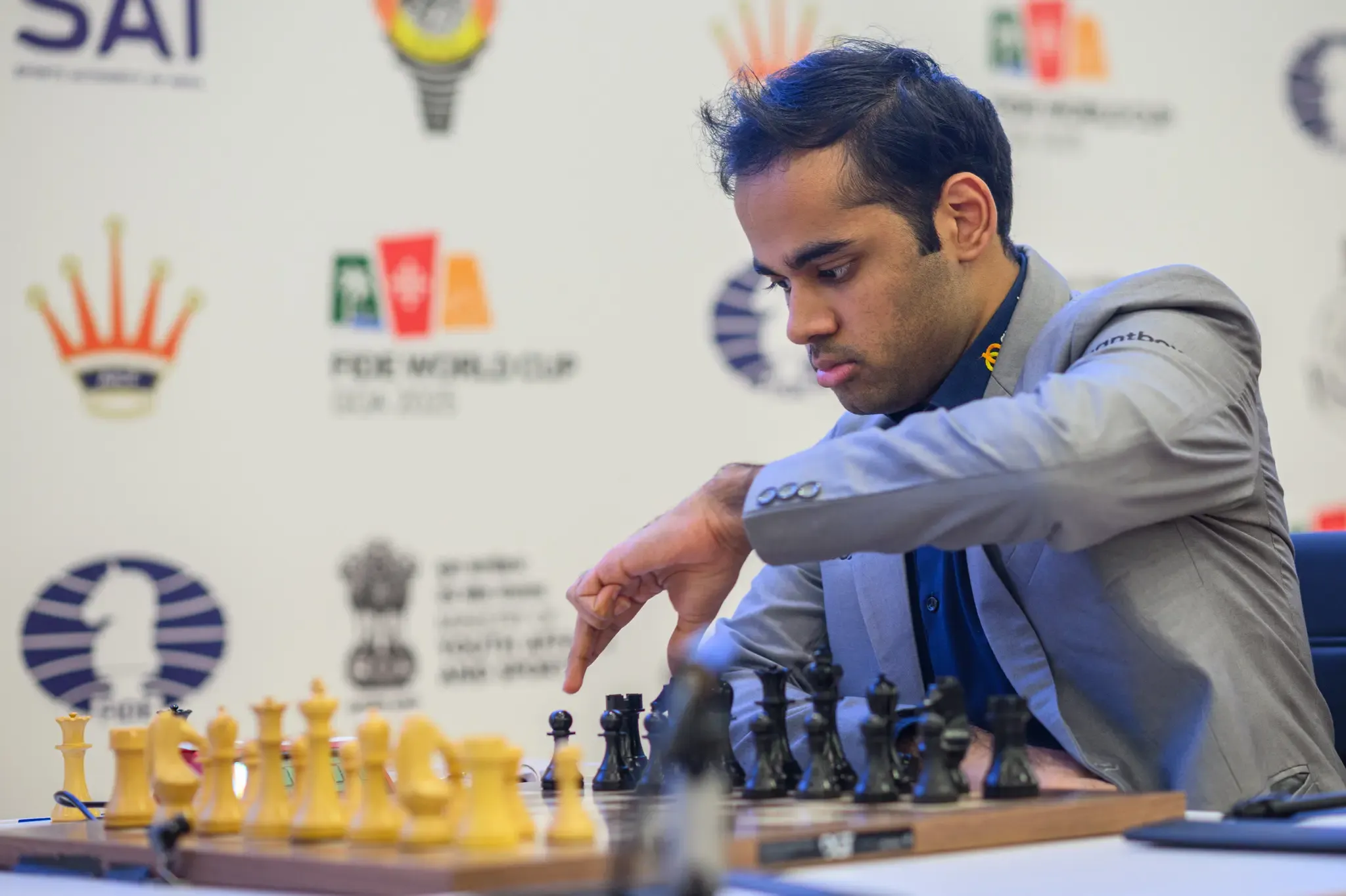 How Did Arjun Erigaisi Hold Wei Yi to a Draw in QF Game 1?