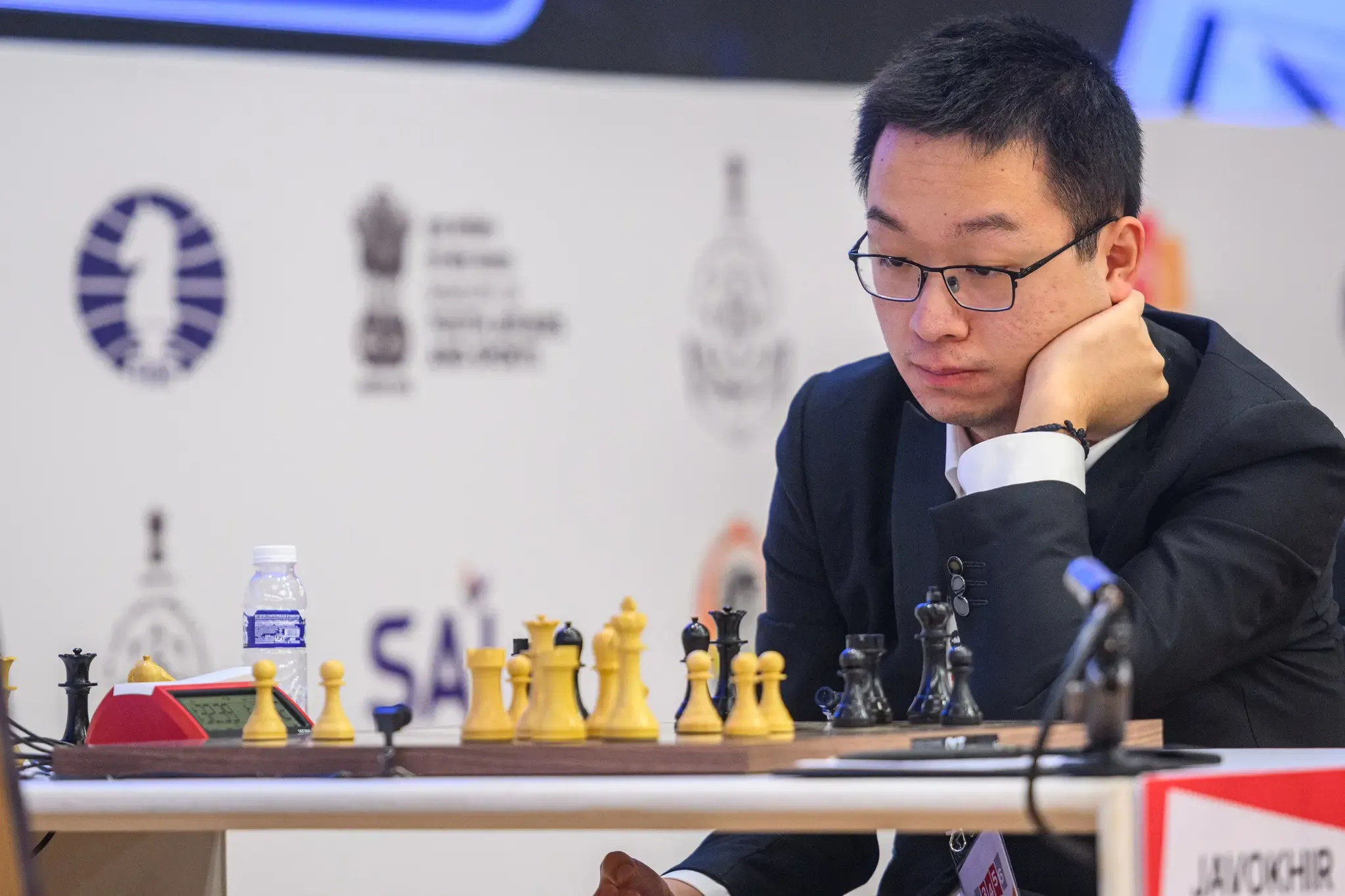Can Wei Yi Hold Sindarov in the FIDE World Cup 2025 Final?
