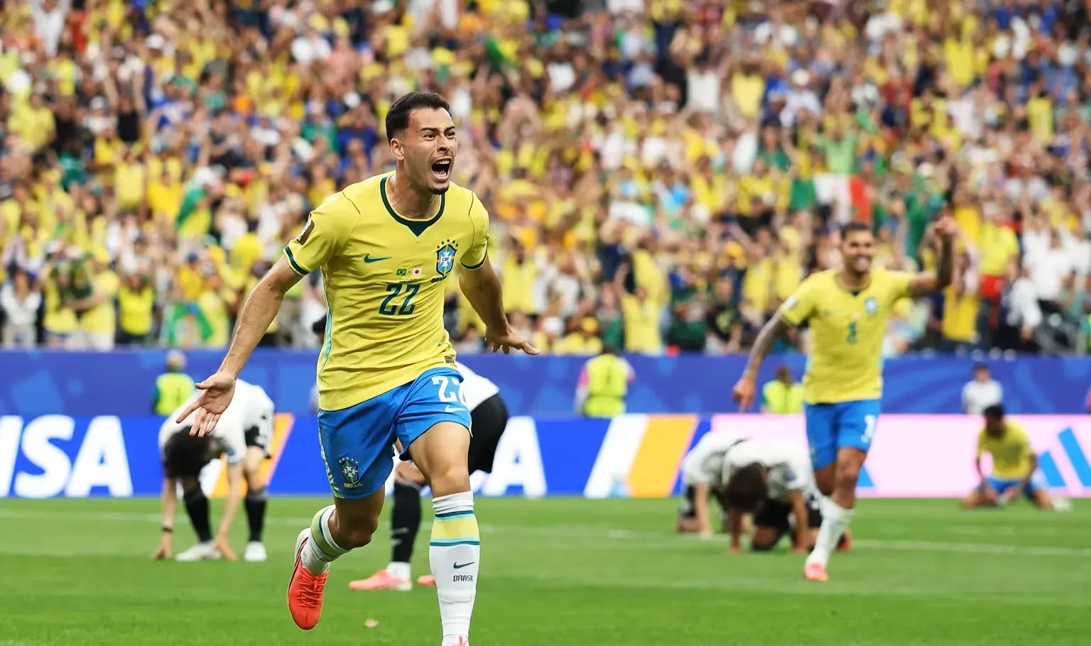 Martinelli's stoppage-time goal seals Brazil's 2-1 comeback vs Japan at FIFA WC