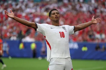 Bellingham brace sends England into FIFA World Cup semis