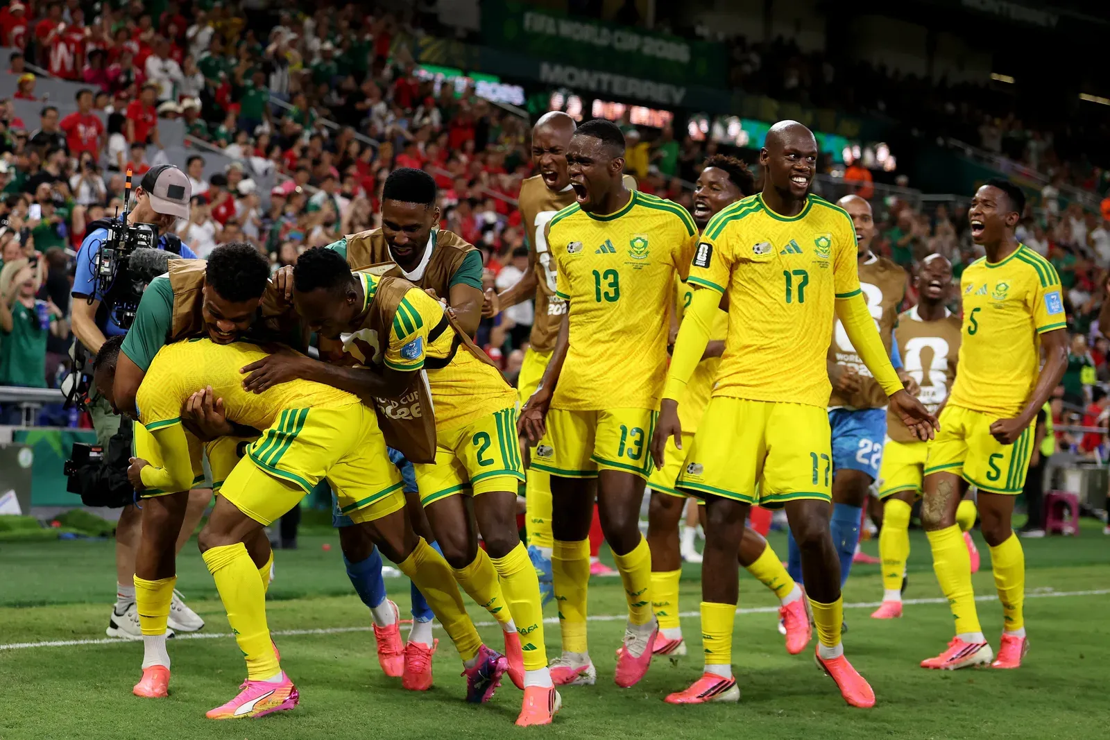 South Africa reach FIFA WC knockout stage for first time; Korea wait on third-place fate