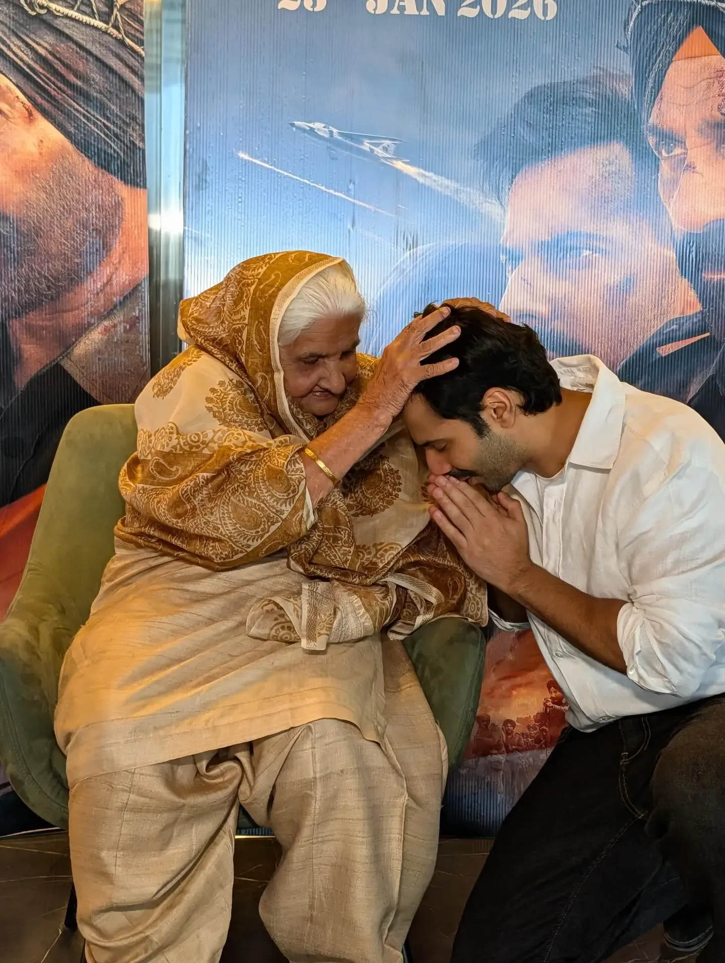 क्या वरुण धवन ने 'बॉर्डर 2' के रिलीज से पहले होशियार सिंह दहिया के परिवार से मुलाकात की?