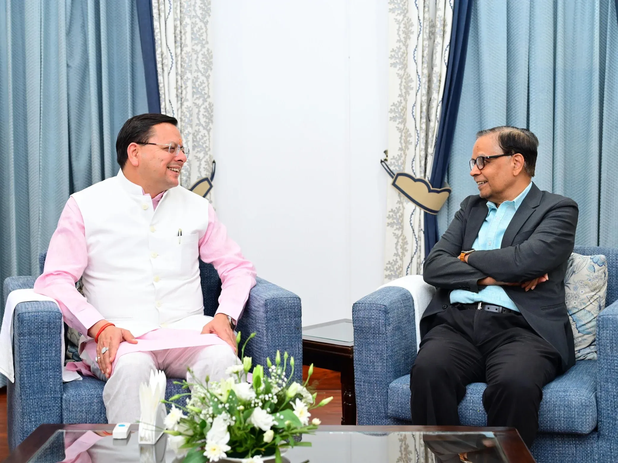 What Did the Finance Commission Discuss During Its Visit to Uttarakhand?