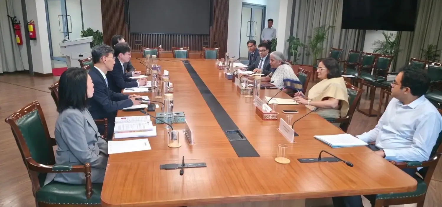 निर्मला सीतारमण और ली इओग-वेओन के बीच वित्तीय सहयोग की नई पहल