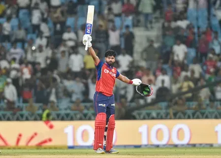 फिंच ने श्रेयस अय्यर की शतकीय पारी को सराहा, बोले- मुश्किल समय में बनाए टीम के लिए रन