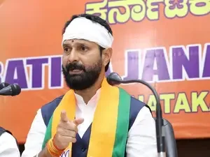 FIR filed against accused who tried to attack K'taka BJP MLC Ravi  