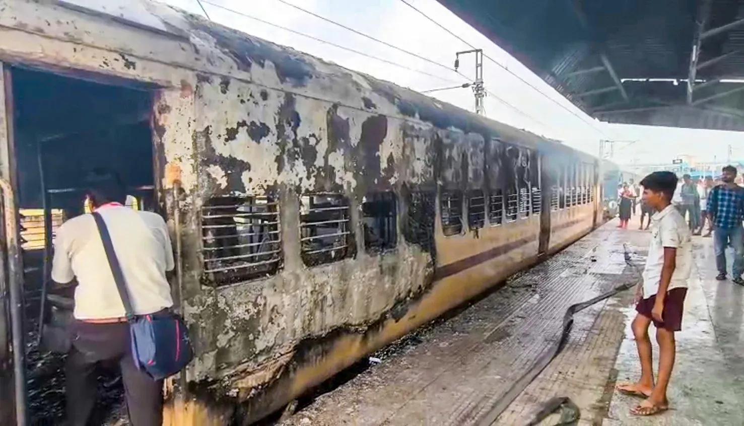 Train fire at Sasaram station: Bihar coach gutted, no casualties