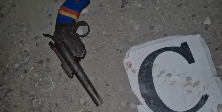 क्या फिरोजाबाद में पुलिस और बदमाशों के बीच मुठभेड़ हुई?