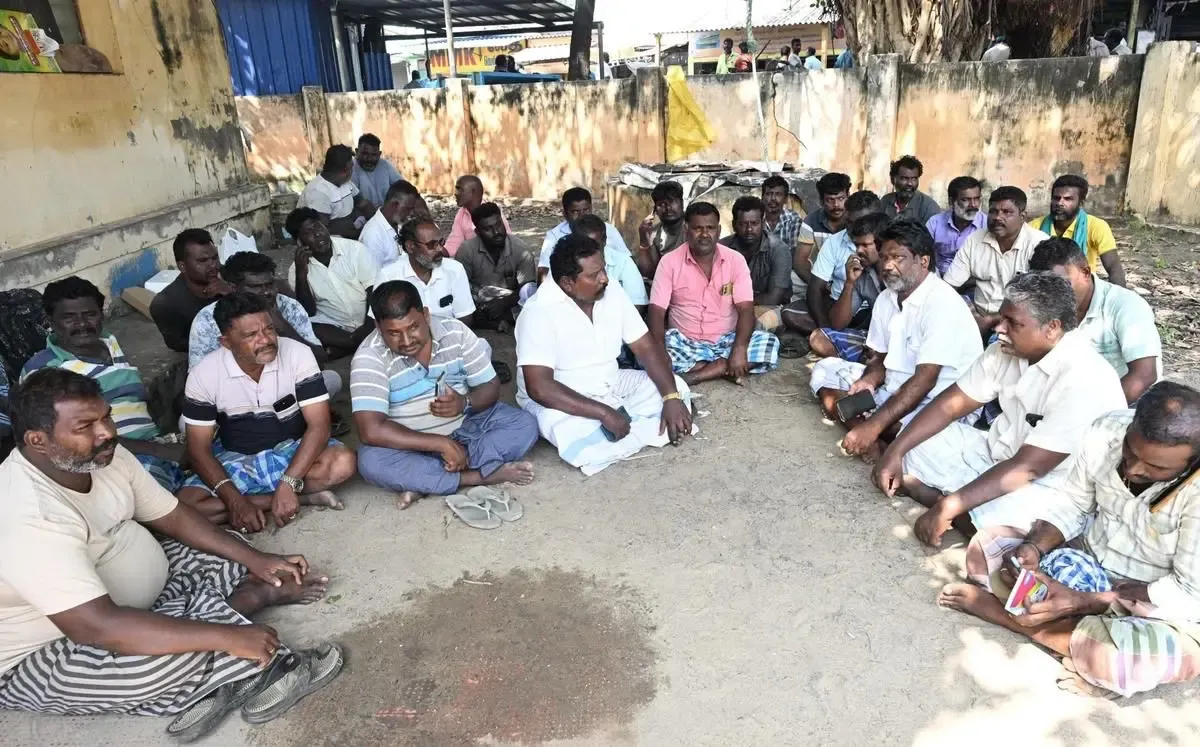 Will Fishermen in TN's Ramanathapuram Begin an Indefinite Strike Over the Arrest of 3 by the Lankan Navy?