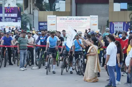 फिट इंडिया संडे ऑन साइकिल ने पर्यटन विभाग के साथ मिलकर विश्व कार मुक्त दिवस मनाया