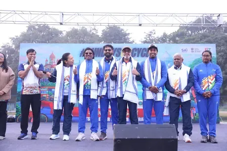 क्या 'फिट इंडिया संडे ऑन साइकिल 2025' का समापन दीपिका कुमारी और अतानु दास जैसे एथलीटों की मौजूदगी में हुआ?