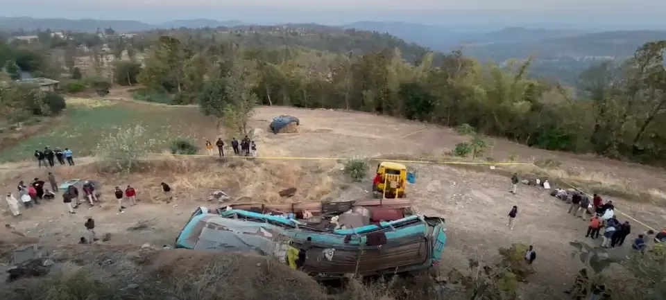 Tragic Bus Accident Claims Five Lives, 17 Injured in Gujarat