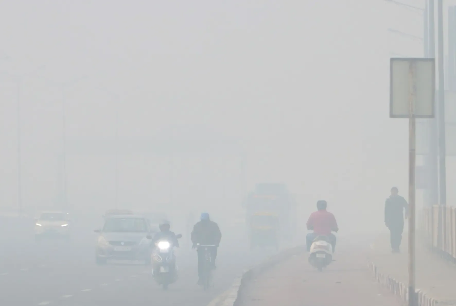 Flight and Train Services Disrupted as Thick Fog Covers Delhi-NCR