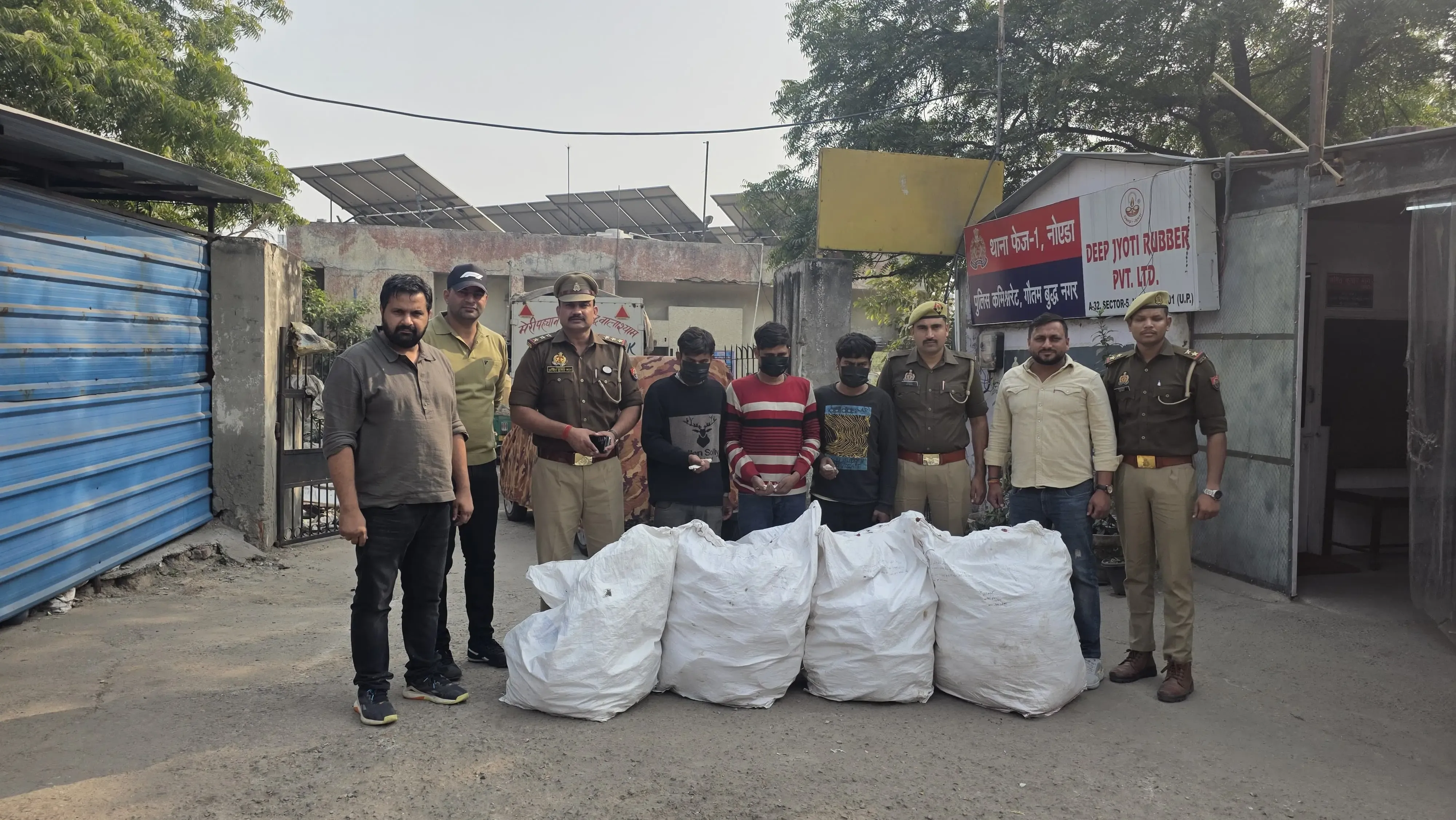 क्या फ्लिपकार्ट के ट्रक से माल चोरी करने वाला गैंग पकड़ा गया?