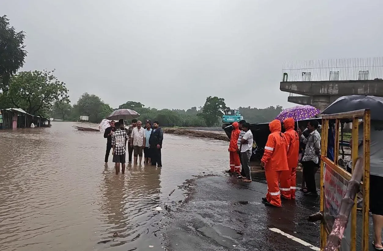 Gujarat floods 2025: 4,000+ evacuated, dam gates opened as heavy rain batters state