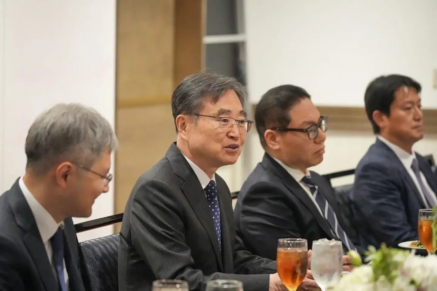 South Korean FM Cho meets Korean investors in US Southeast at G20 sidelines