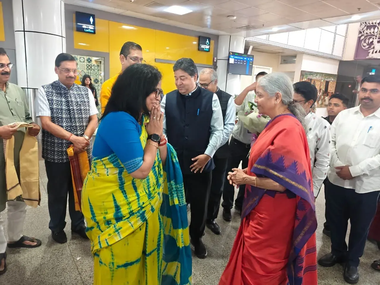 FM Sitharaman Arrives in Bhubaneswar, Welcomed by BJP Odisha