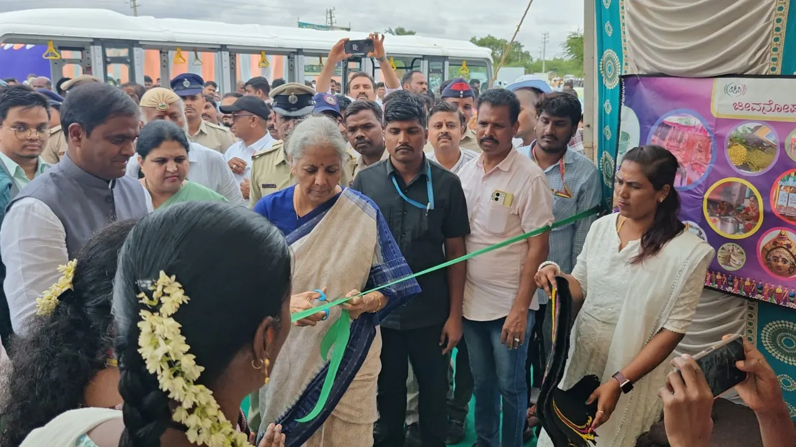 FM Sitharaman Inaugurates SHG Exhibition Stalls in Kudligi