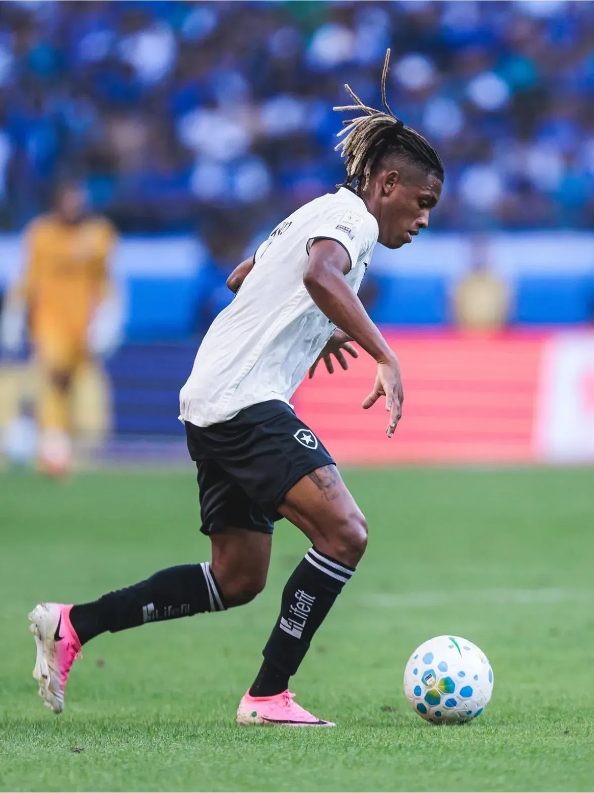 Danilo dos Santos: Atalanta lead Serie A race for Brazil midfielder