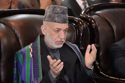 Hamid Karzai Denounces Pakistani Airstrikes, Calls for Peaceful Relations