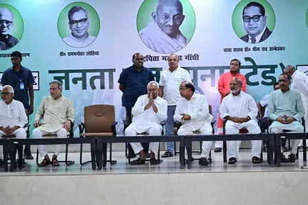 Nitish Kumar makes surprise JD-U HQ visit, reviews public hearing drive