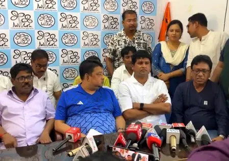Is Former Indian Footballer Dipendu Biswas Making a Comeback to Trinamool Ahead of Assembly Elections?