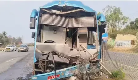 Tragic Bus Accident on Bengaluru-Mysuru Expressway Claims Four Lives