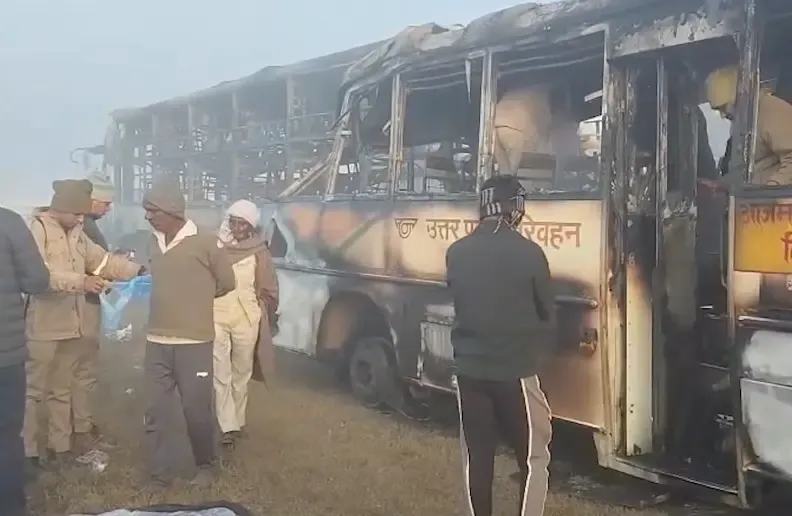 What Caused the Tragic 10-Vehicle Pile-Up on the Delhi-Agra Expressway?