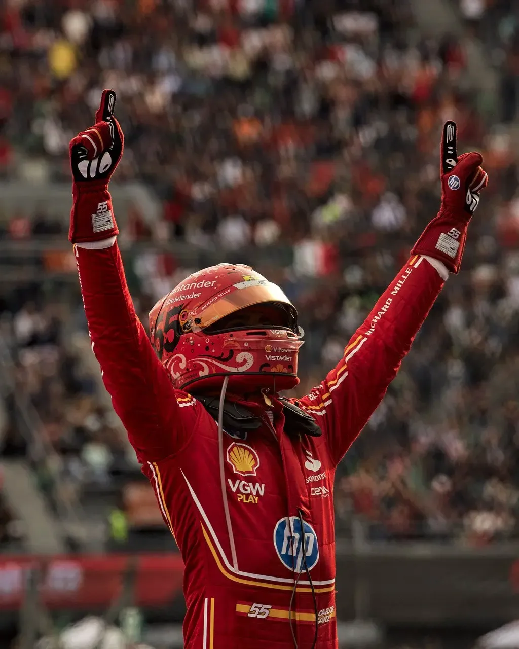 My Time with Ferrari: A Journey of Four Unforgettable Years - Sainz Prepares for His Final Race