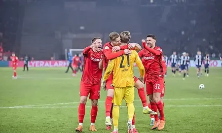 Did Freiburg Triumph in the German Cup Semifinals After a Nail-Biting Shootout?